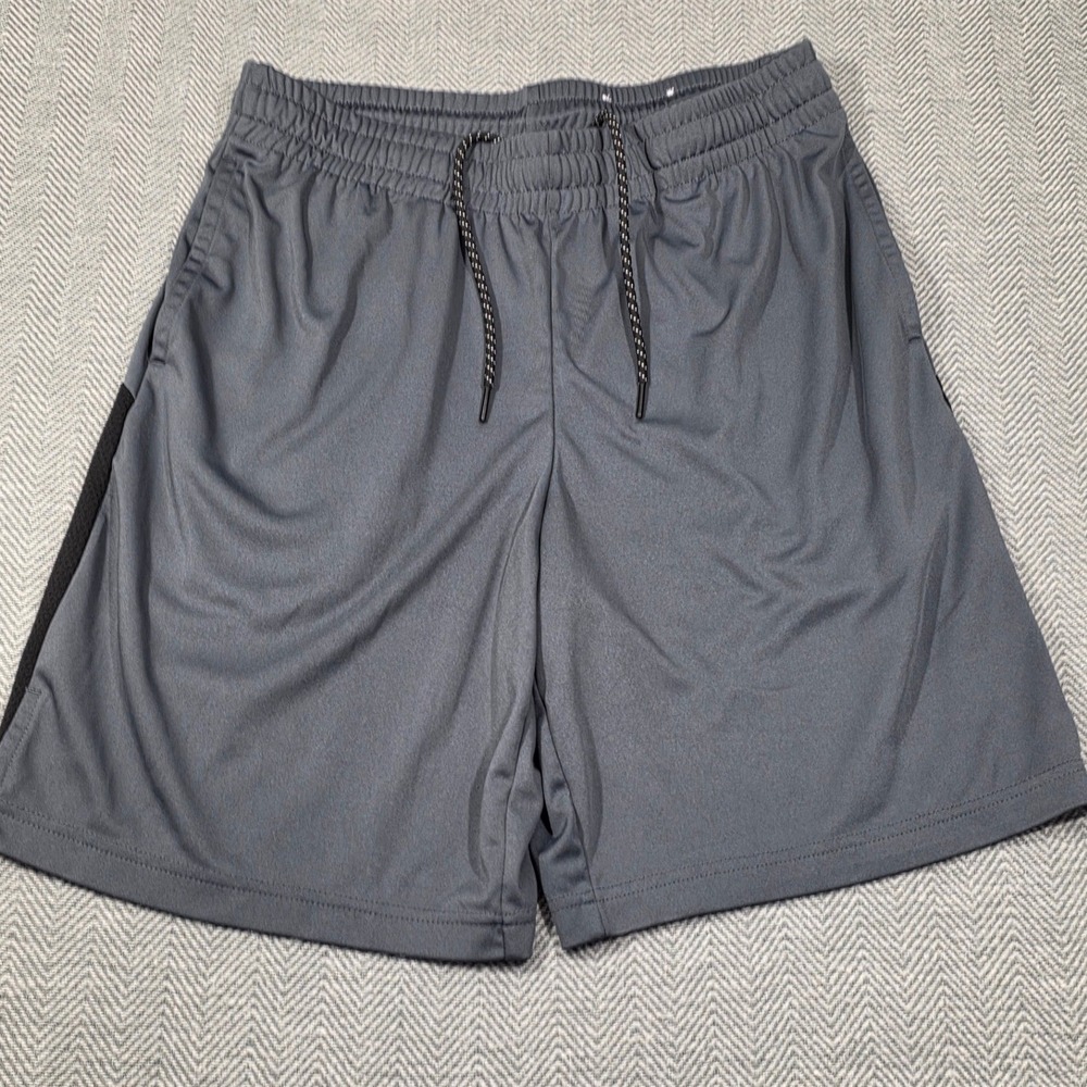 Tek Gear Dry Tek Mens Gray Athletic Training Shorts Medium Black Side Stripe